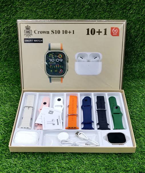 Crown S10 10+1 Smartwatch with Pods and 7 straps